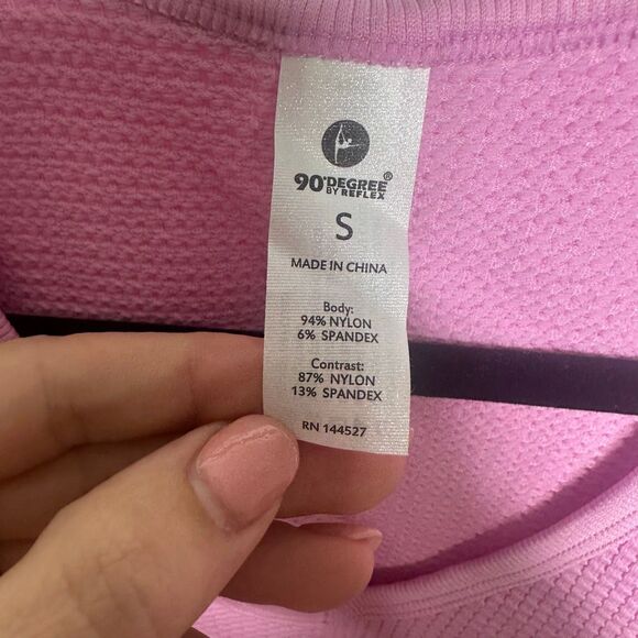 Pink crop new balance size small (v1) - Picture 3 of 4